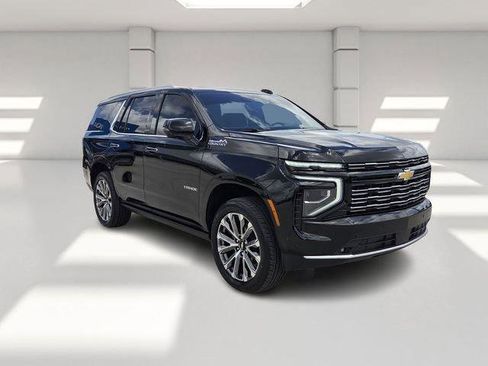 Used 2025 Chevrolet Tahoe High Country AWD/4WD image 7
