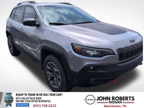 Used 2020 Jeep Cherokee Trailhawk AWD/4WD image 1