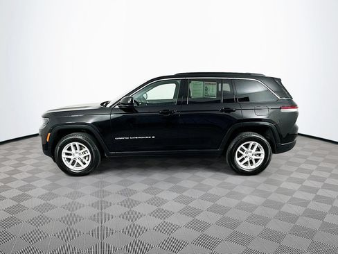 Certified 2024 Jeep Grand Cherokee Laredo X w/ Luxury Tech Group I AWD/4WD image 7