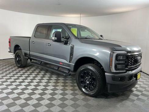 New 2026 Ford F350 XLT w/ XLT Premium Package AWD/4WD image 3
