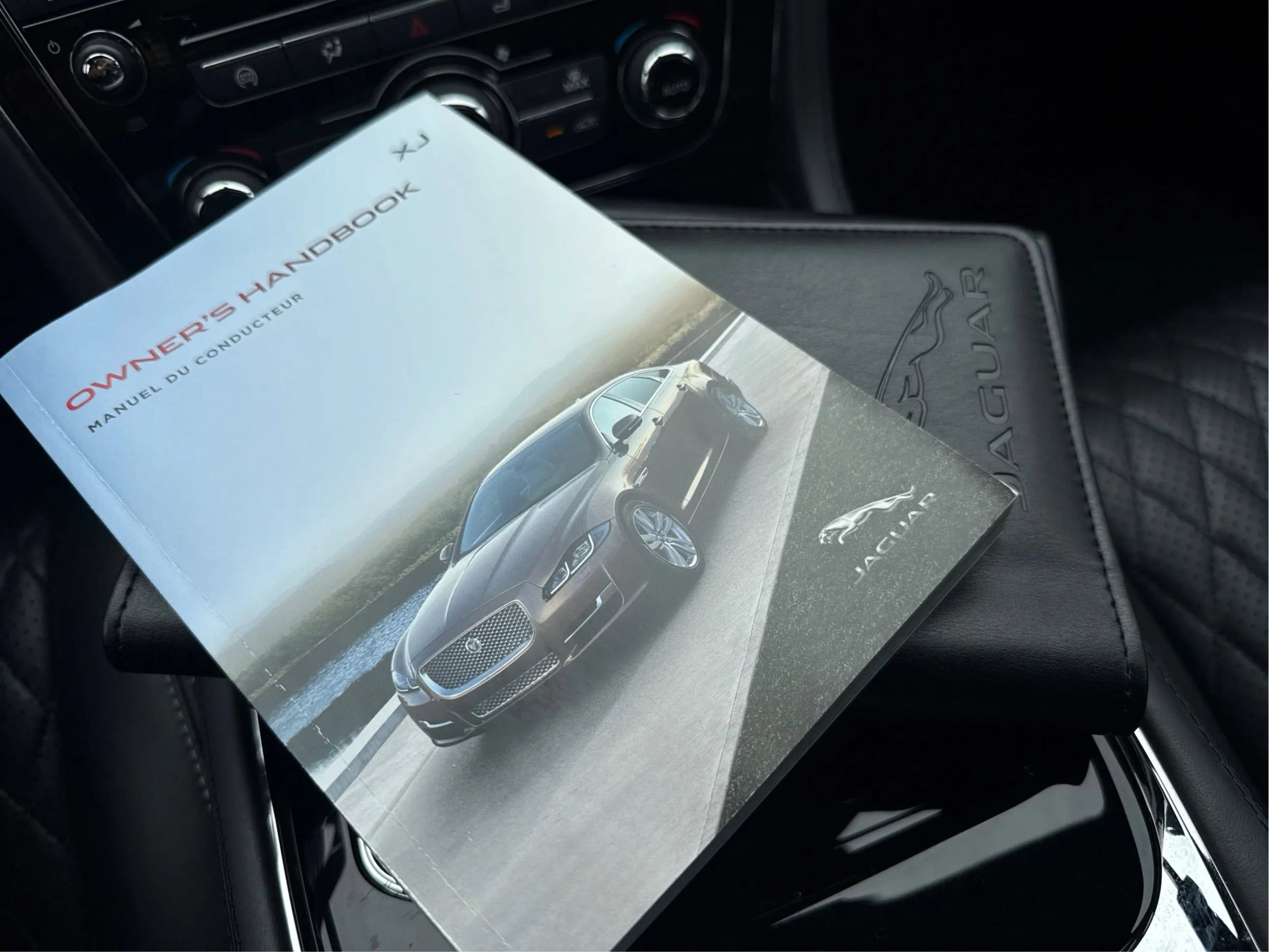 Used 2017 Jaguar XJ L Portfolio RWD image 21