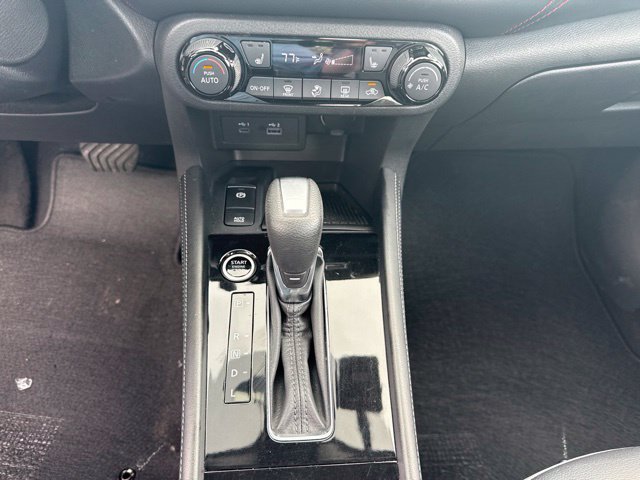 Used 2023 Nissan Kicks SR w/ SR Premium Package FWD image 21