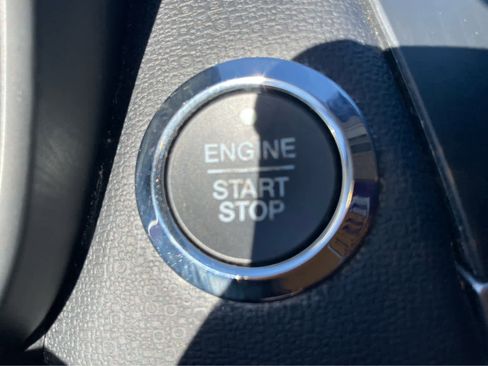 Used 2020 Ford EcoSport SE image 16