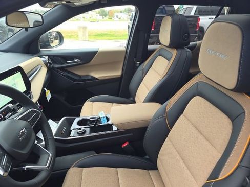 New 2026 Chevrolet Equinox ACTIV w/ Convenience Package III image 14