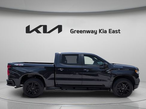 Used 2024 Chevrolet Silverado 1500 RST AWD/4WD image 5