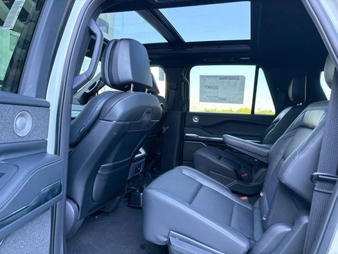 New 2026 Lincoln Navigator L Reserve w/ Jet Appearance Package AWD/4WD image 20