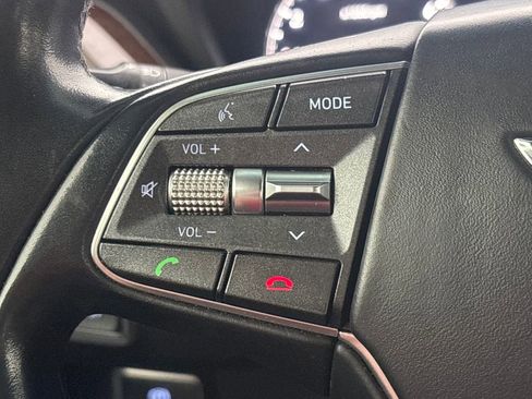 Used 2017 Genesis G90 5.0 Ultimate image 11