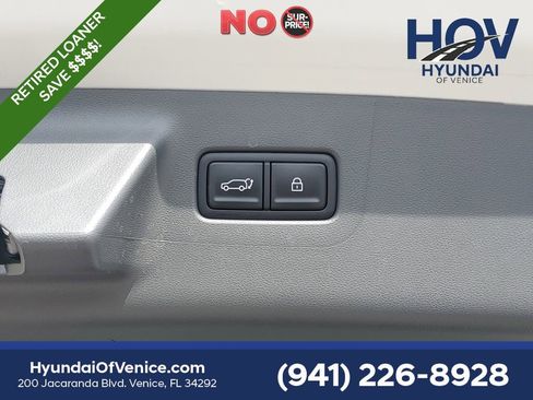 Used 2026 Hyundai Santa Fe SEL FWD image 11