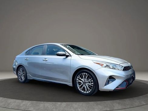 Used 2022 Kia Forte GT-Line FWD image 3