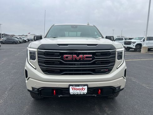 New 2026 GMC Sierra 1500 AT4 w/ AT4 Premium Package image 4