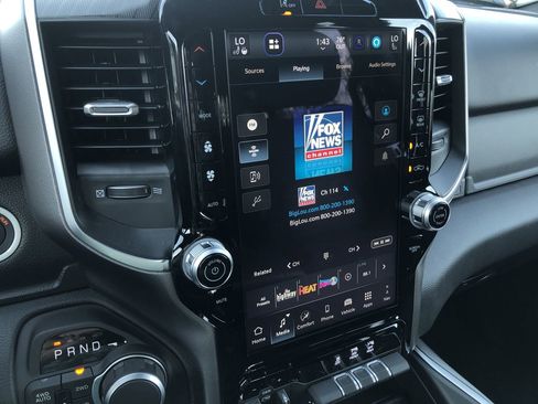 New 2026 RAM 1500 4x4 Crew Cab image 27