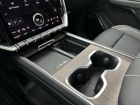 New 2026 GMC Acadia Denali w/ Super Cruise Package image 33