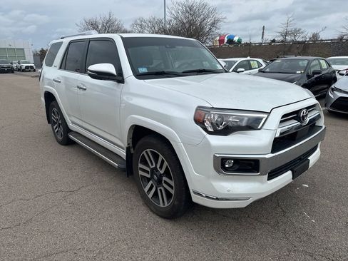 Used 2024 Toyota 4Runner Limited image 9