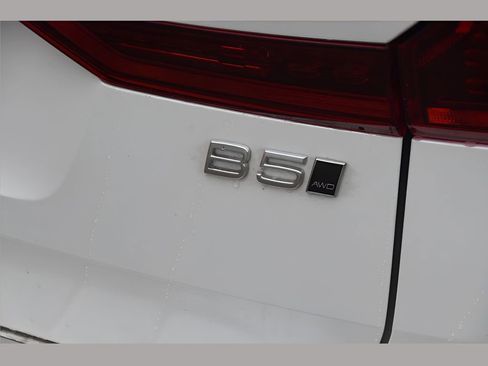 Certified 2026 Volvo XC60 B5 Plus w/ Protection Package Premier AWD/4WD image 27