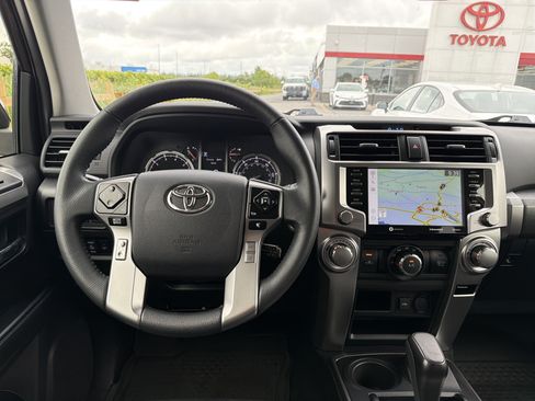 Used 2023 Toyota 4Runner TRD Sport w/ Technology Package AWD/4WD image 12