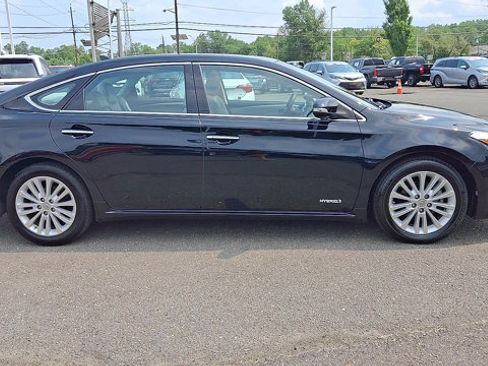 Used 2014 Toyota Avalon Limited FWD image 10