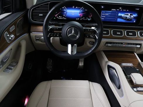 Certified 2026 Mercedes-Benz GLS 450 4MATIC image 16