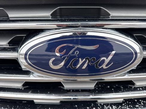 Certified 2022 Ford Edge SEL w/ Convenience Package image 13