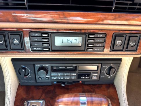 Used 1992 Jaguar XJS V12 Coupe image 23