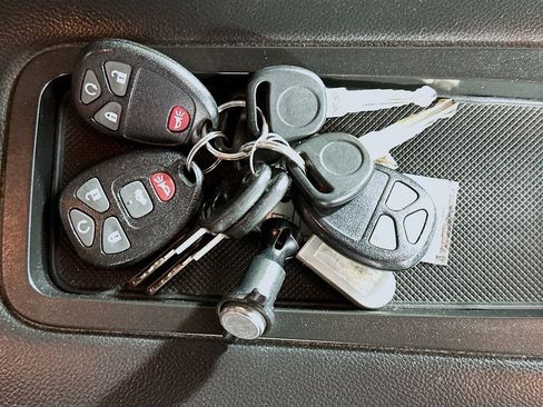 Used 2009 Chevrolet Silverado 2500 LTZ w/ Suspension Package, Off-Road image 33