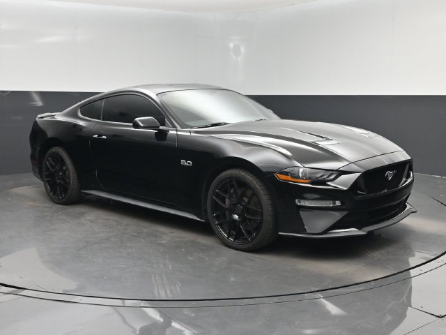 Used 2018 Ford Mustang GT RWD image 1
