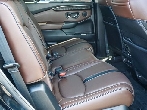 Used 2023 Honda Pilot Elite image 14