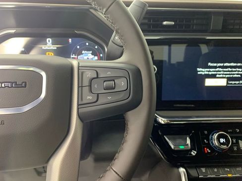 New 2026 GMC Sierra 2500 Denali w/ Denali Reserve Package image 18