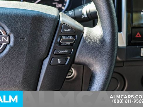 Certified 2025 Nissan Frontier SV image 33