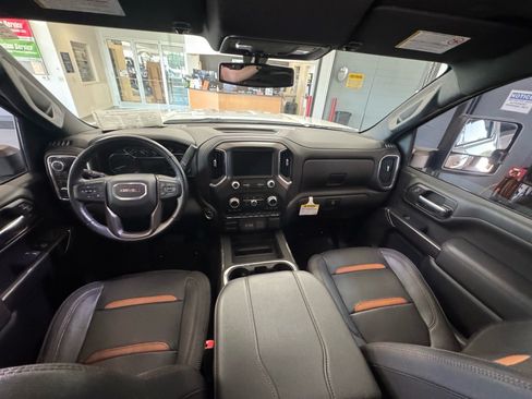 Used 2023 GMC Sierra 2500 AT4 AWD/4WD image 16