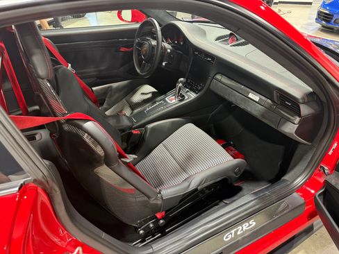Used 2018 Porsche 911 GT2 RS RWD image 48