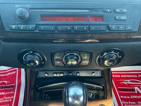 Used 2007 BMW Z4 3.0si image 25