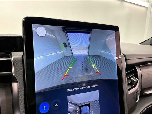 Certified 2024 Ford Expedition Max Platinum image 21