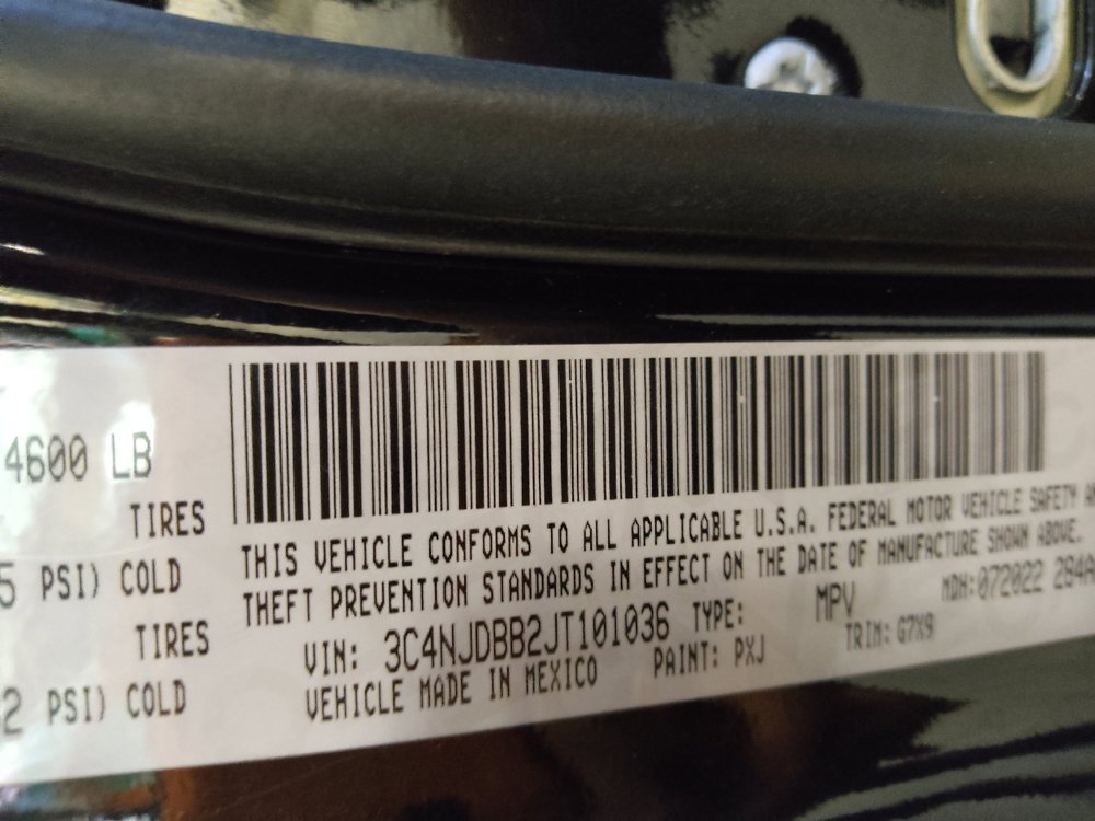 Used 2018 Jeep Compass Latitude w/ Popular Equipment Group AWD/4WD image 33