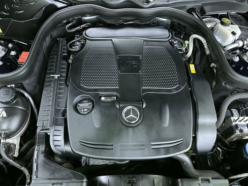 Used 2016 Mercedes-Benz E 350 4MATIC image 30