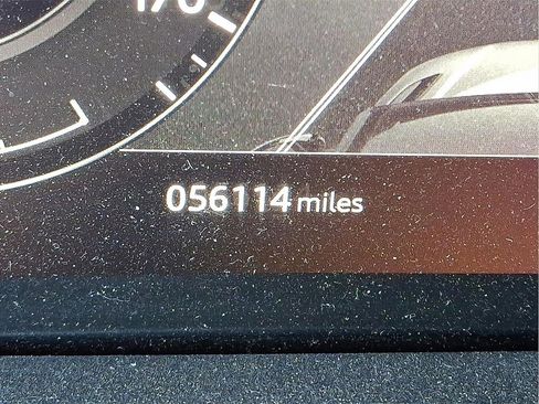 Used 2019 Land Rover Range Rover Velar R-Dynamic HSE image 23