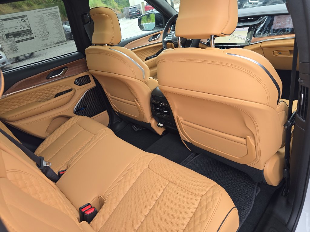 New 2027 Jeep Grand Cherokee Summit AWD/4WD image 27