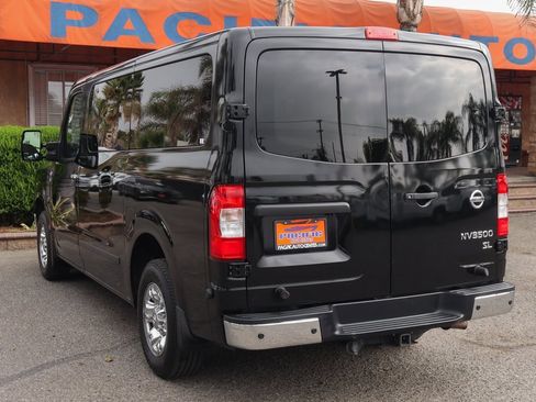Used 2020 Nissan NV 3500 SL image 6