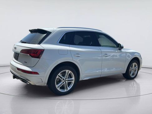Used 2021 Audi Q5 e Premium Plus w/ Premium Plus Package AWD/4WD image 6