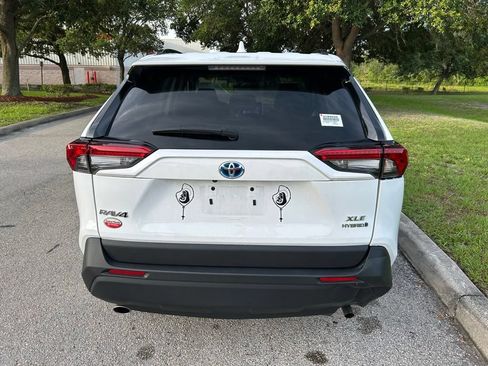 Used 2024 Toyota RAV4 XLE AWD/4WD image 5