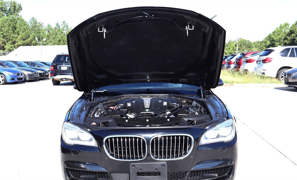 Used 2015 BMW 750Li RWD image 48