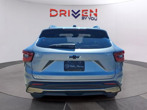 New 2026 Chevrolet Trax ACTIV image 4