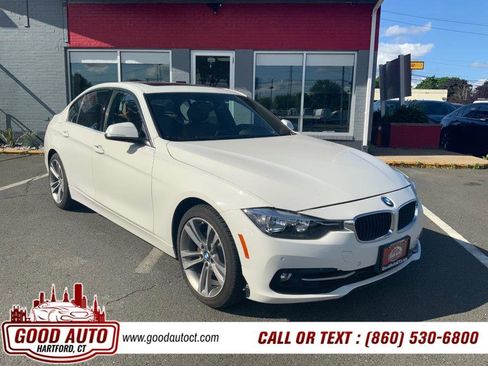 Used 2017 BMW 330i xDrive Sedan AWD/4WD image 3