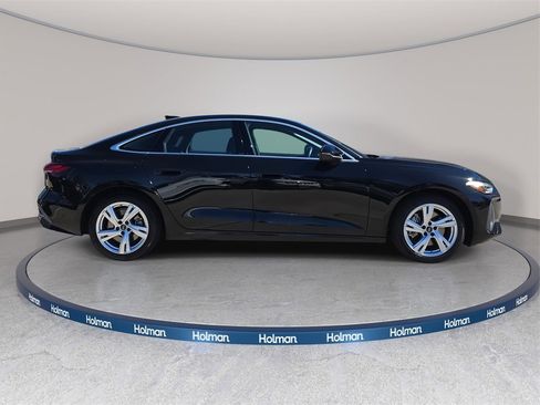 Used 2025 Audi A5 2.0T Premium w/ Convenience Package image 4