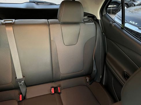 Used 2025 Buick Encore GX Preferred image 35