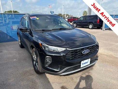Used 2025 Ford Escape ST-Line Select AWD/4WD image 7