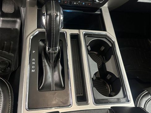 Used 2018 Ford F150 Lariat image 19