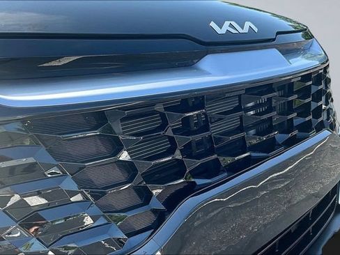 Certified 2025 Kia Sportage EX AWD/4WD image 32