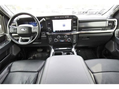 Used 2024 Ford F350 Lariat w/ Lariat Ultimate Package image 8