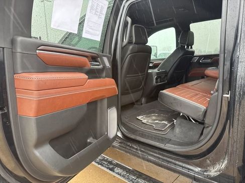 Used 2024 GMC Sierra 2500 Denali Ultimate image 17
