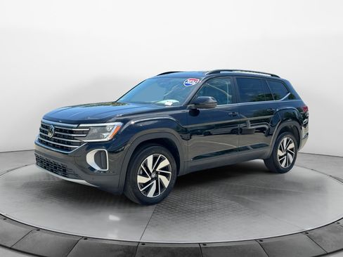 Certified 2026 Volkswagen Atlas SE AWD/4WD image 3